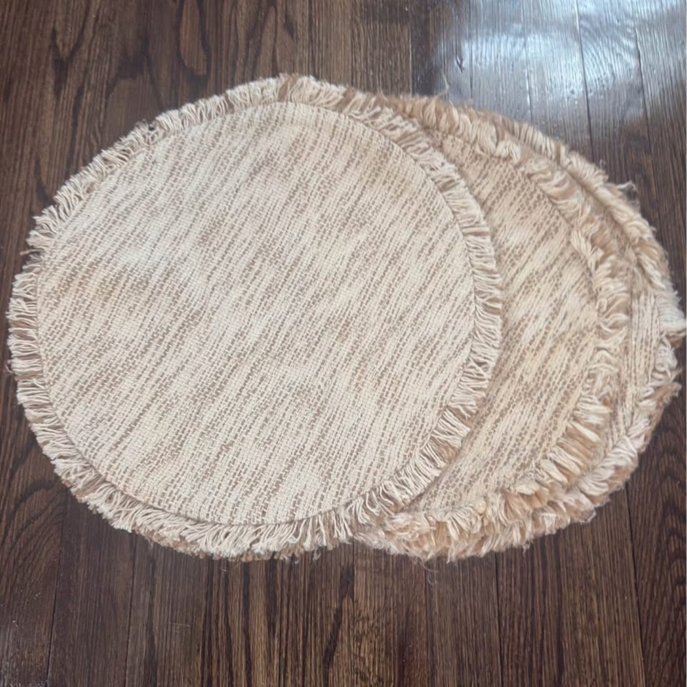 Set of Round Fringe Placemats